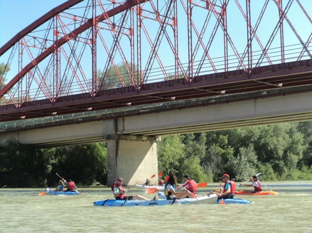  Canoes under the iron bridge 